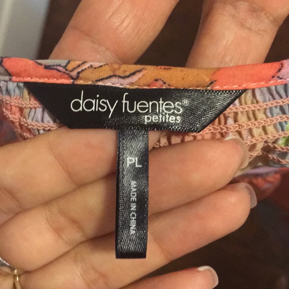 Daisy Fuentes top - Picture 3 of 5